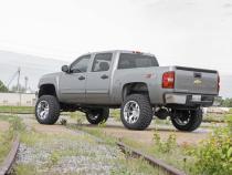 7.5 Inch Suspension Lift Kit Lifted Struts 07-13 Silverado/Sierra 1500 Rough Country
