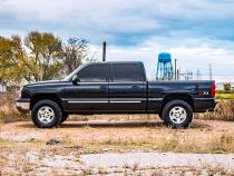 1.5-2.5 Inch Leveling Lift Kit Premium N3 Shocks 99-06 Silverado/Sierra 1500 4WD Rough Country