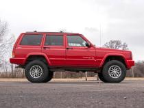 Jeep Cherokee XJ 3 Inch Series II Suspension Lift Kit w/V2 Shocks Leaf Springs For 84-01 Jeep Cherokee XJ Rough Country