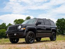 2 Inch Lift Kit N3 Struts 10-17 Jeep Patriot 4WD Rough Country