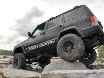 6.5 Inch Jeep Long Arm Suspension Lift System 84-01 XJ Cherokee-2.5L/4.0L/NP231 Rough Country
