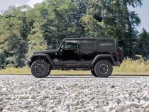 2.5 Inch Jeep Suspension Lift Kit w/V2 Shocks 07-18 Wrangler JK Unlimited Rough Country