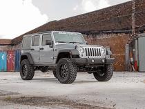4 Inch Jeep Suspension Lift Kit V2 Monotube Shocks 07-18 Wrangler JK Unlimited Rough Country