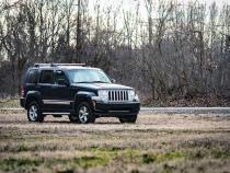 2.5 Inch Lift Kit N3 Front Struts 08-12 Jeep Liberty KK 4WD Rough Country