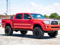 3.5 Inch Lift Kit UCA M1 Struts Toyota Tacoma 2WD/4WD (2005-2023) Rough Country
