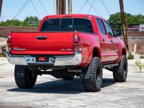 3.5 Inch Lift Kit UCA M1 Struts w/ Rear Leaf Springs Toyota Tacoma 2WD/4WD (2005-2023) Rough Country