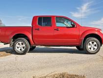 2.5 Inch Leveling Strut Extensions Red 05-Up Frontier/Xterra Rough Country