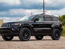 2.5 Inch Lift Kit N3 Struts 11-15 Jeep Grand Cherokee 4WD Rough Country