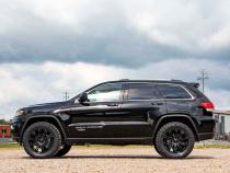 2.5 Inch Lift Kit N3 Struts 16-20 Jeep Grand Cherokee 4WD Rough Country